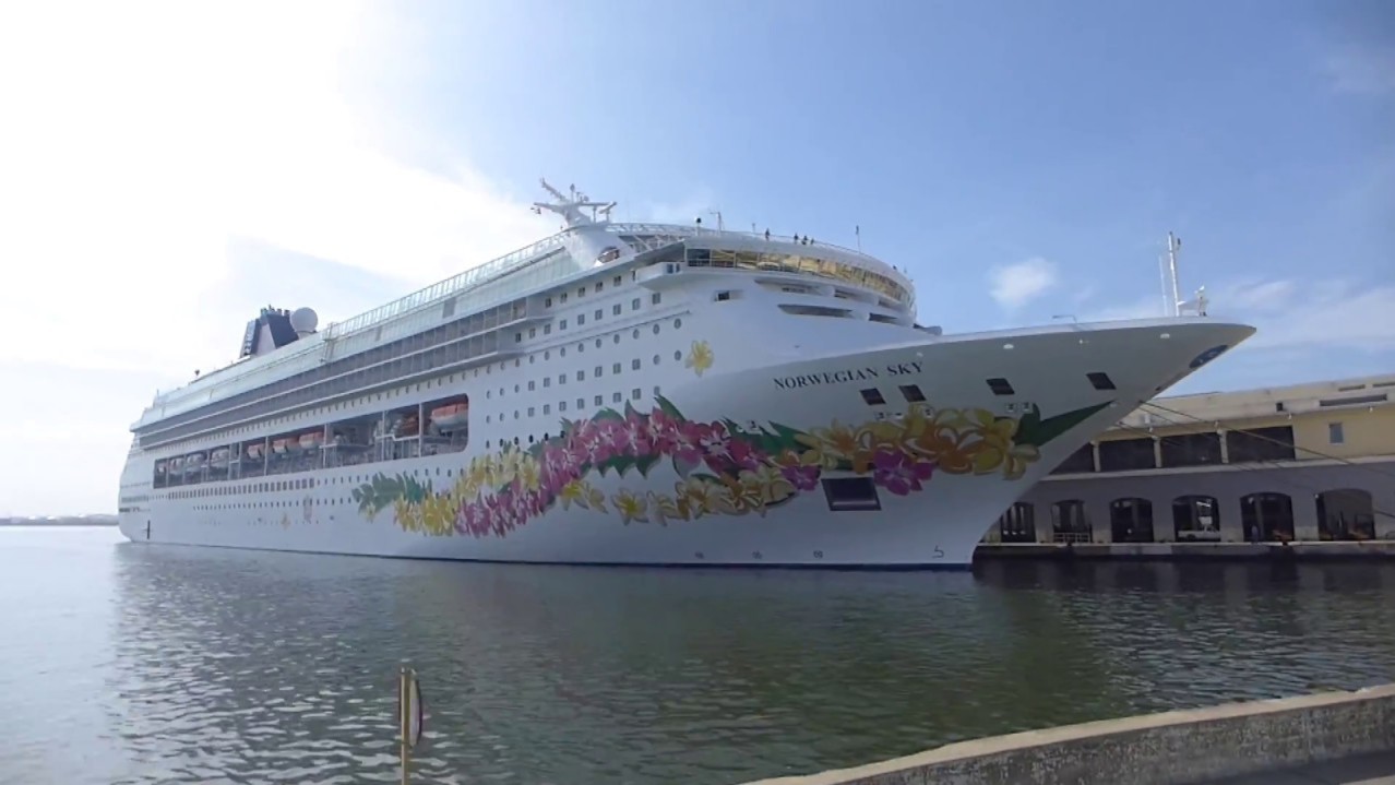 Norwegian Sky docked in Havana