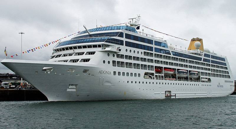 Azamara ship
