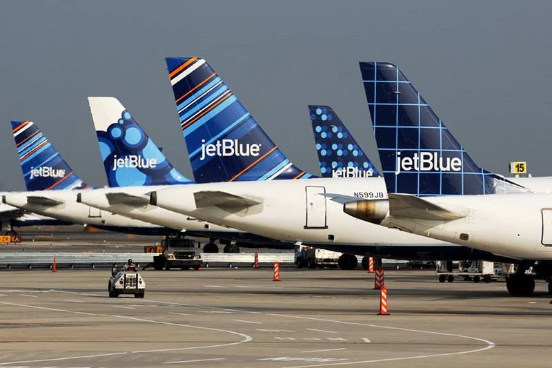 JetBlue tails