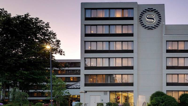 Portland Hotel Debuts the New Sheraton Logo