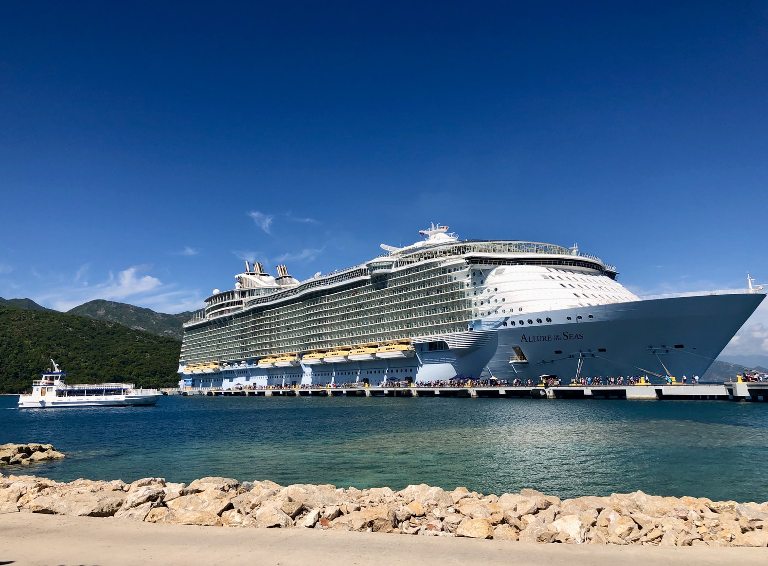 Rpyal Caribbean ship on dock