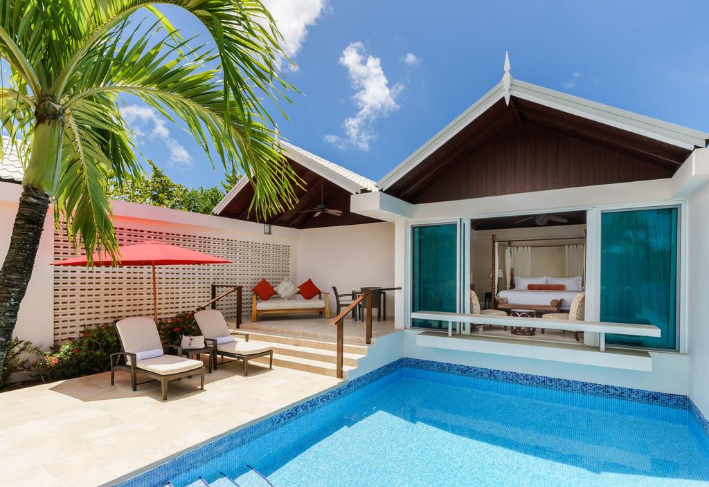 Sprice Island Resort room and pool