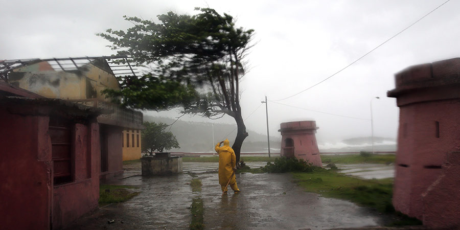 Hurricane Matthew Hammers Cuba, Moves Up North