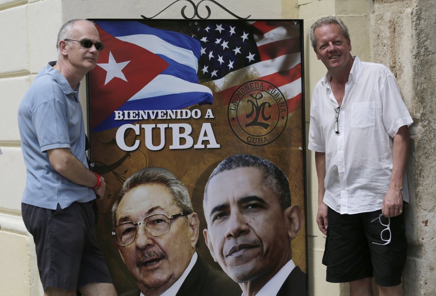 U.S. Travelers in Havana Cheer Obama Visit