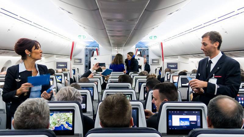 Air France Bars Fifteen Muslins from Traveling to the U.S.