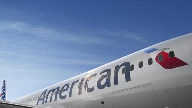 Airport Employee Busted for Taking Selfie on Plane Wing