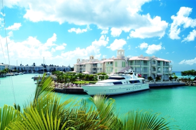 Barbados Wants more Canadian Tourists