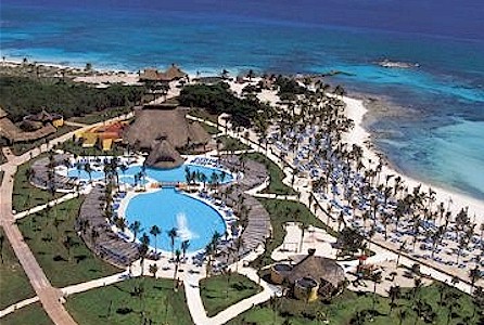 Barcelo Maya Beach Resort Engages Guests with Eco-Friendly Initiatives