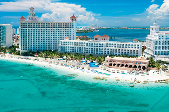 Cancun Hotels Score Whopping 93 Percent Occupancy Rates