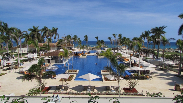 Zika Fears Seen as Possible Cause of Slumping Caribbean Hotel Occupancy