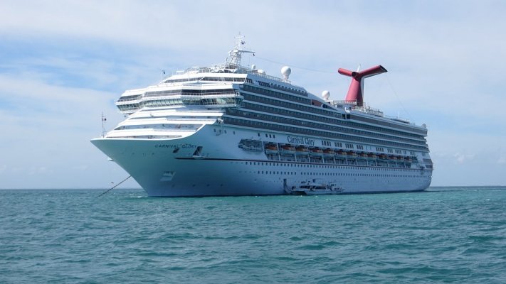Carnival Glory Cruise-to-Cruise Recue off the Cuban Coast