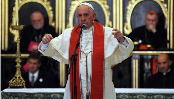 Pope Francis Goes Off Script in Cuba to Urge Clergy to Embrace Poverty