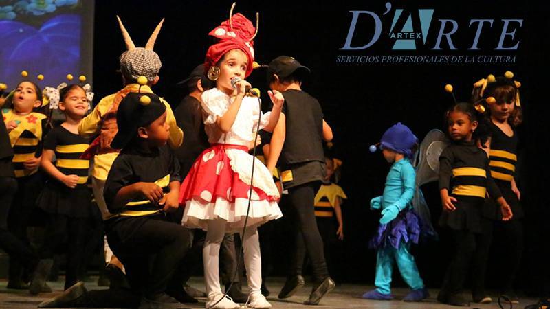 La Colmenita Enthralls El Salvador
