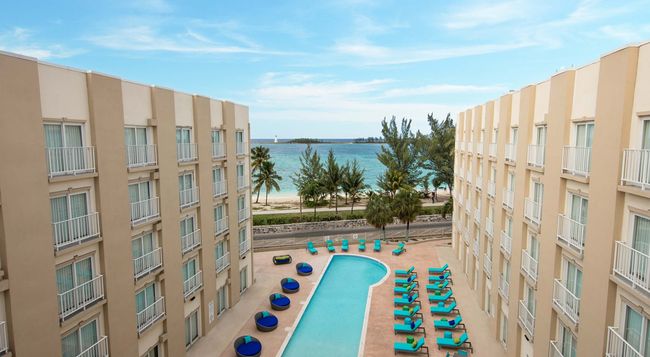 Courtyard Nassau Downtown/Junkanoo Beach Opens in the Bahamas