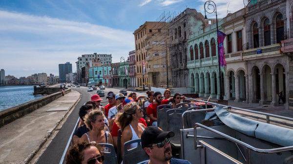 Cuba’s Travel Industry Takes 6 Percent Dip
