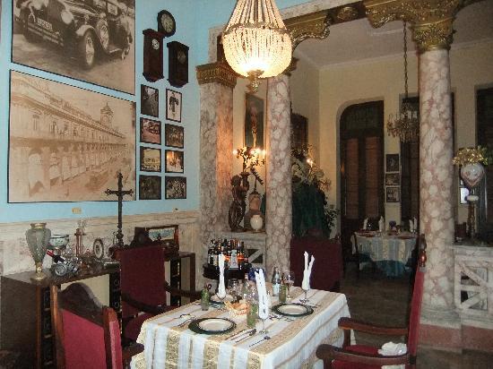 Obama, Family Had Dinner at San Cristobal Private Restaurant