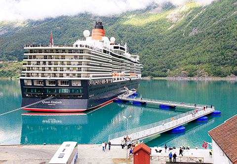 Floating Dock Offers Eco-Friendly Pier Solution