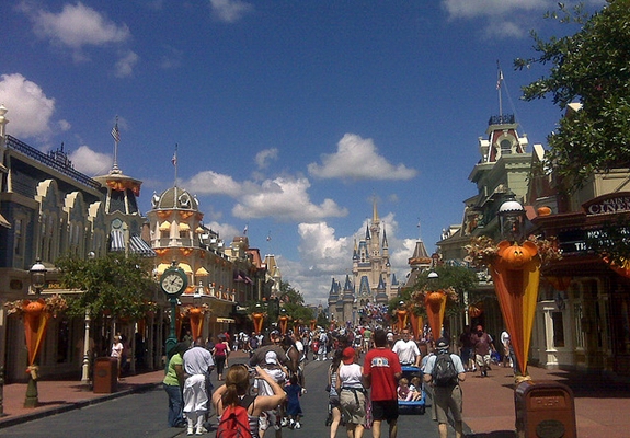 Florida Welcomed 79.1 Million Visitors through September 2015