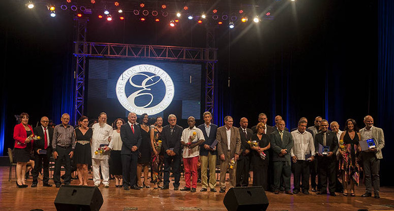The 2017 Excelencias Cuba Awards with Flying Colors