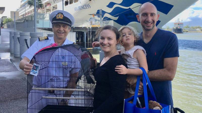 Pet Cockatoo Takes Princess Cruise to New Zealand