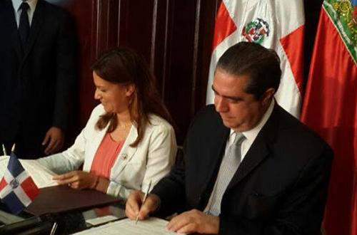Haiti, Dominican Republic Sign Agreement on Tourism Cooperation