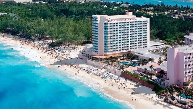Bahamas’ Riu Palace Paradise Island Converts to Adults-Only Resort
