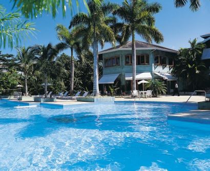 Jamaican Government Seeks More Funding for Small Hotels, Medium-Sized Suppliers