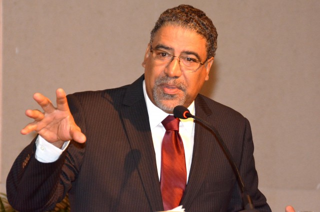 Jamaica's Tourism Minister Meets with Diplomats As Winter Tourist Season Opens