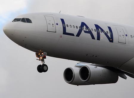 LAN Airlines Acquires Colombian Airline Aires