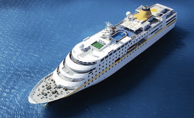 MS Hamburg Makes Inaugural Visit to Barbados
