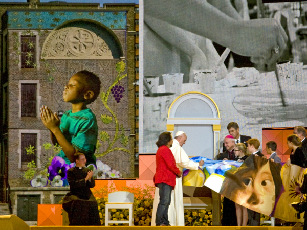 Pope Francis Signed Mural Up for Guinness World Record