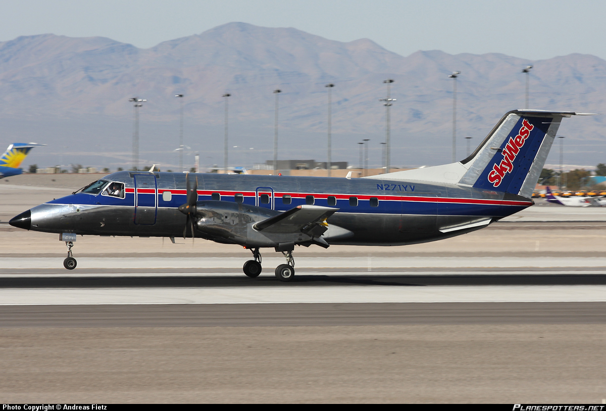 Embraer, SkyWest Airlines Sign Service Agreement for the E175