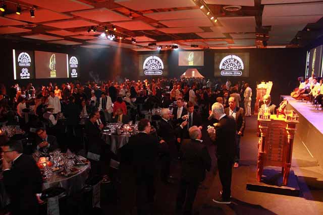 Prizes Doled Out at the Closing of the International Seminar, Tradeshow