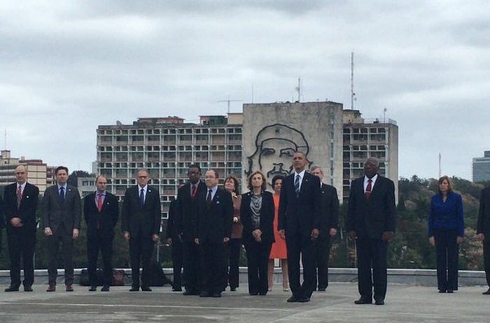 Obama Lays Wreath in Havana’s Jose Marti Memorial 