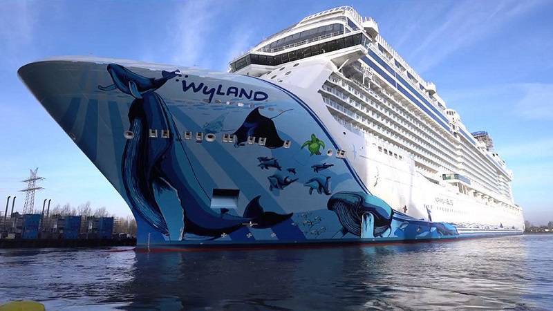 Norwegian Bliss Makes Big Splash on Inaugural Tour
