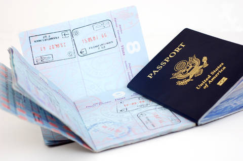 U.S. Passports to Scrap Visa Pages in 2016