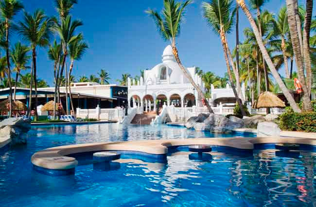 Travel Impressions Offers Upgrades and Incentives for Riu All-Inclusives