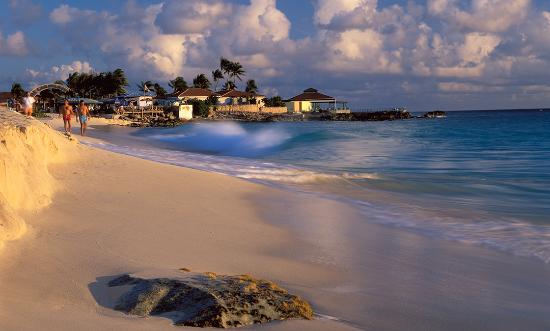 St. Maarten Tourist Bureau Calls for Closer Ties between Government, Private Sector Partners