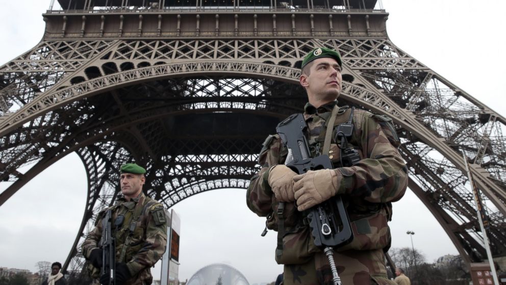 Paris Attacks: Is It Safe to Travel to Paris?