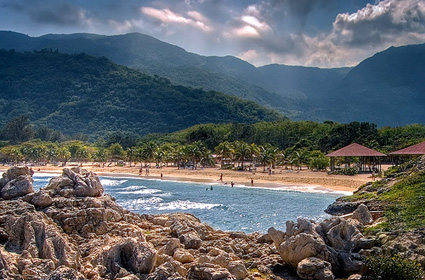 Carnival Corp. to Develop Haiti Island