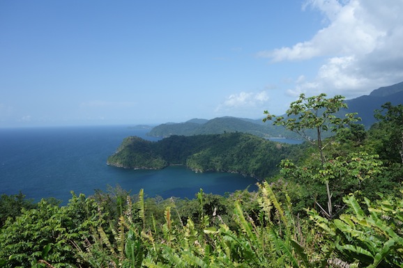 Trinidad and Tobago Courts Tourists from Dutch Caribbean