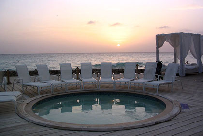 Viva Resorts Honors 25th Anniversary with Packages, Promotions, Contests and Celebrations