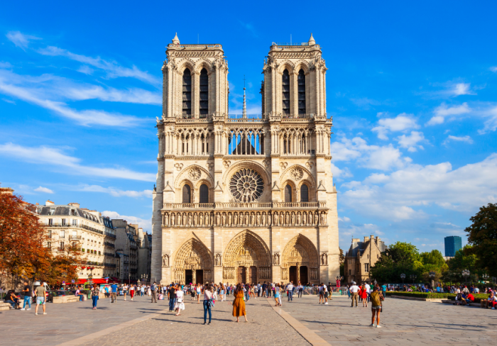 Notre Dame closes 2025 with more than 11 million visitors one year after its reopening