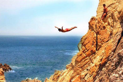 Cliff Divers Put on a Risky Show for Tourists in Acapulco